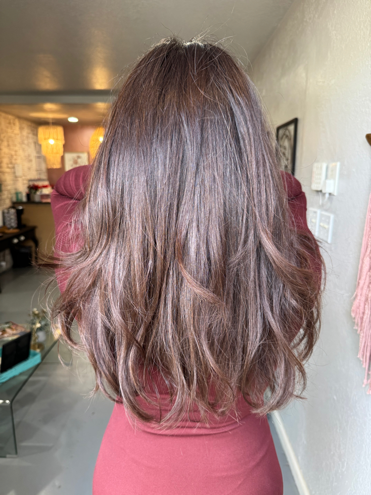 Haircut w/Layers & Style