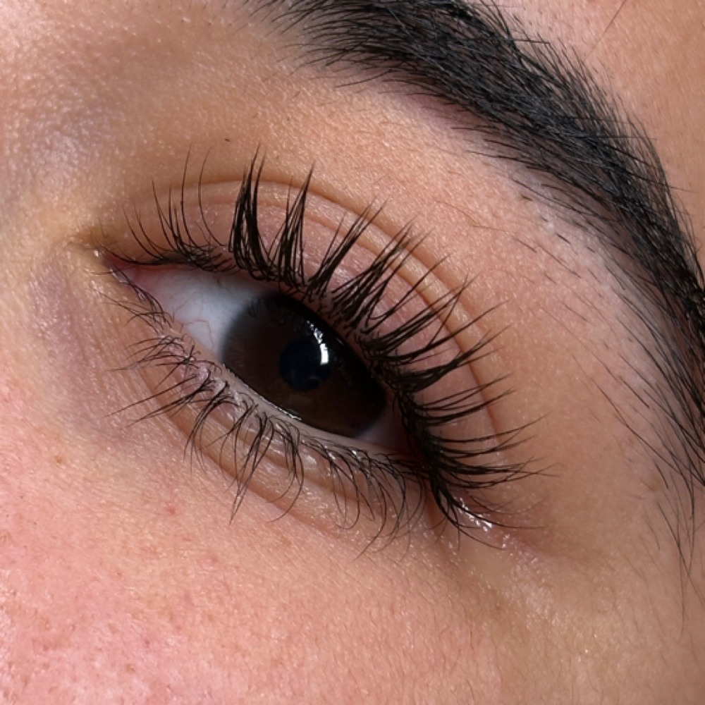 Koren Lash Lift at Smslashes in Ocala, FL