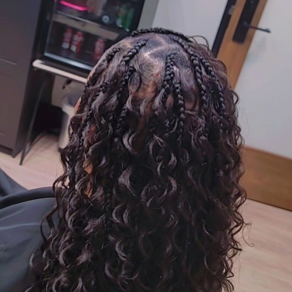 Knotless Goddess Bob Medium