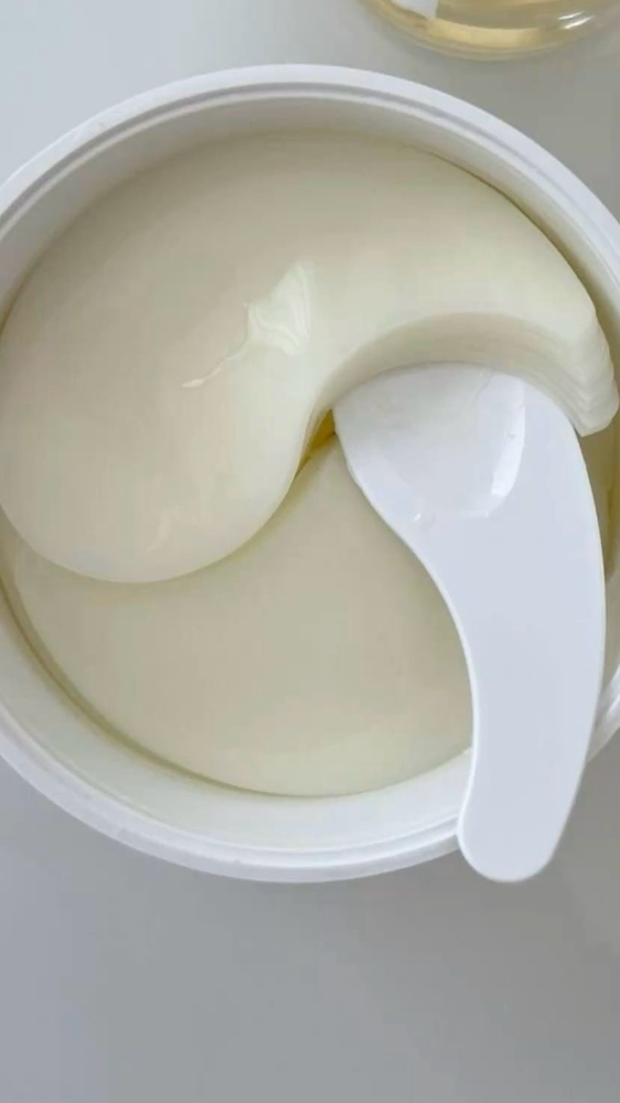 Undereye Mask at Aesthetics By Eli in Salinas, CA