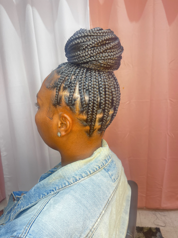 Medium Knotless Braids