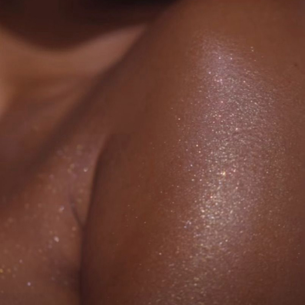 Custom Spray Tan at Juel Beauty Bar in Middleboro, MA