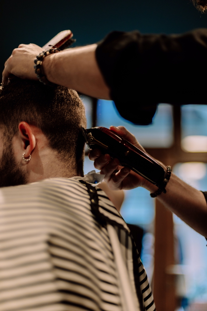 Clipper Cut (short/ Barbering)