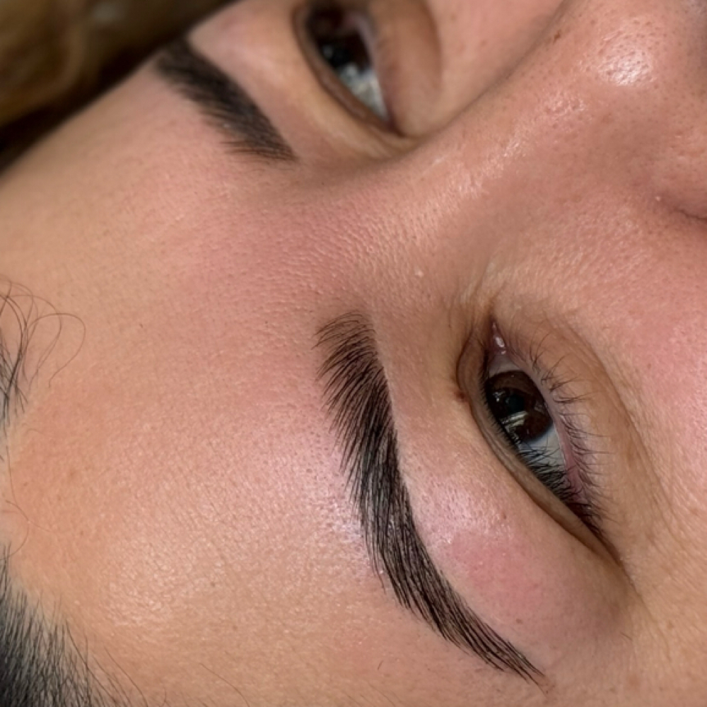 Eyebrow Lami + Tint + Thread at Glo Beauty Studio LLC in Los ANGELES, CA
