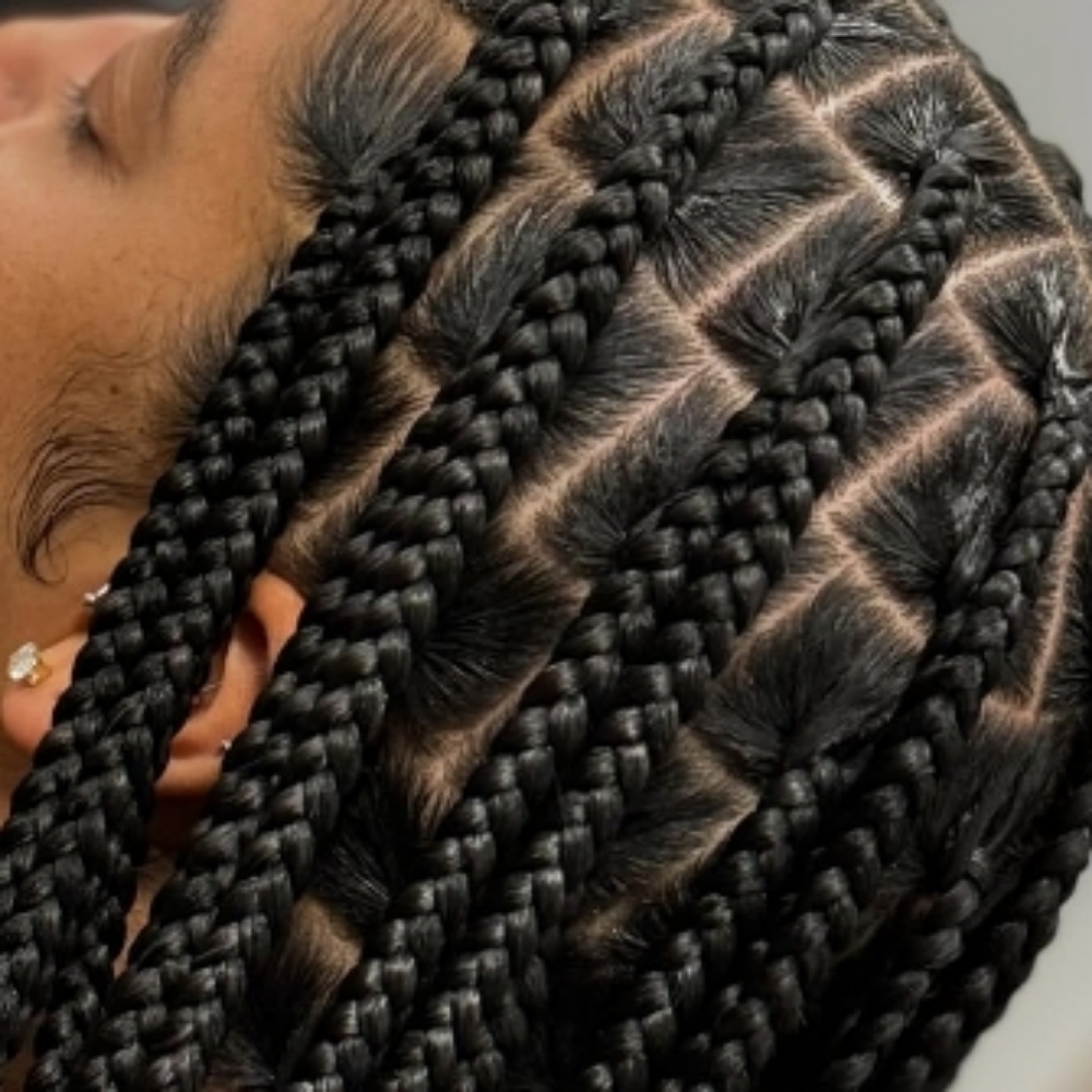 Large Knotless Braids at The Gold Process in Arlington, TX