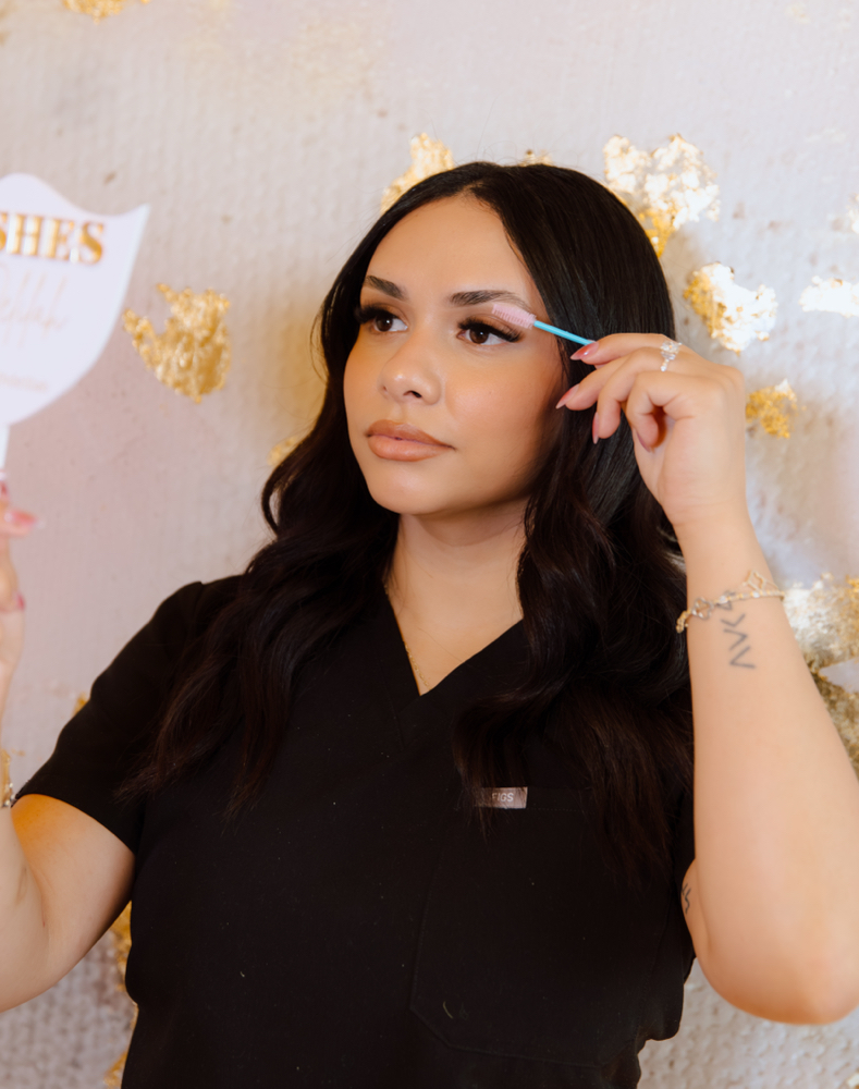 Delilah Classic Lash Fill