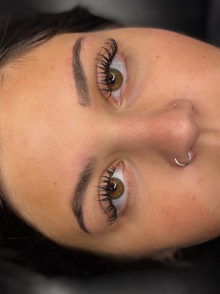 Brow Threading & Tint