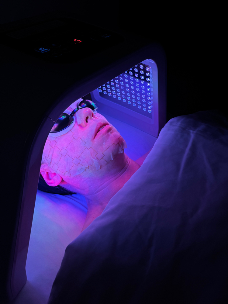Red Light Ritual (LED Therapy)