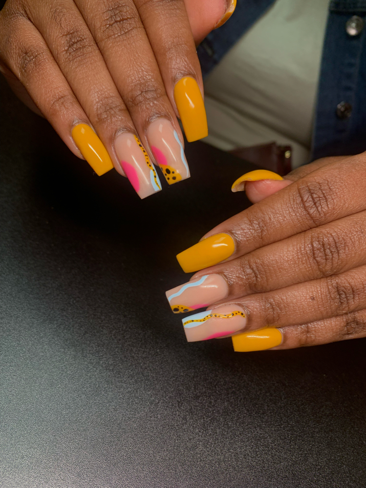 Simple Nail Art- Abstract