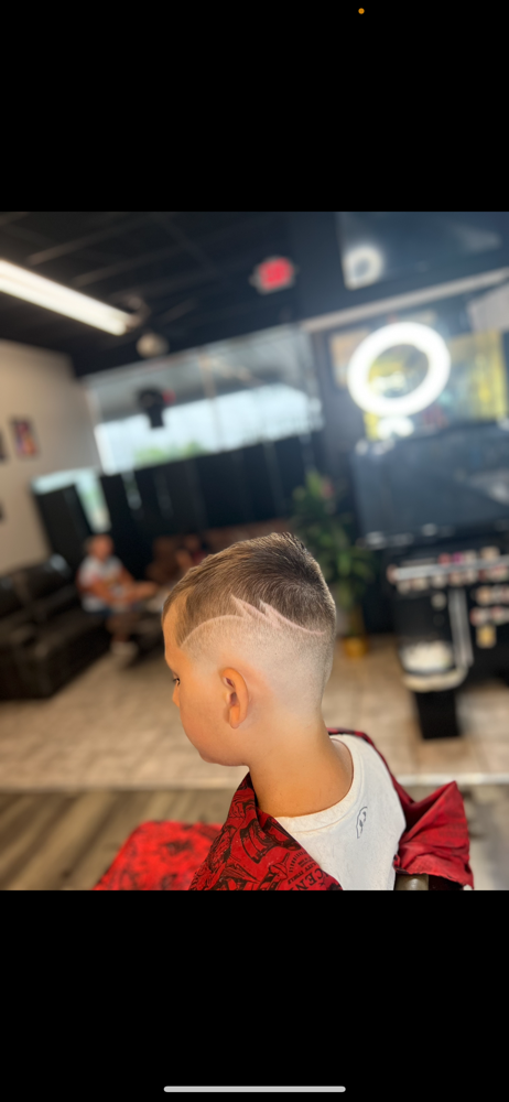 Kids Haircut (2-15)