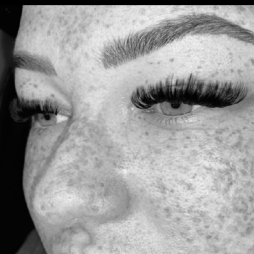 Volume Mini Fill at LinasLashLab in Buffalo, NY