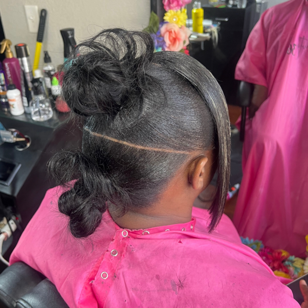 Mohawk buns w/ Bang (Hair Incl) at Giftedbeauty360 in Jacksonville, FL