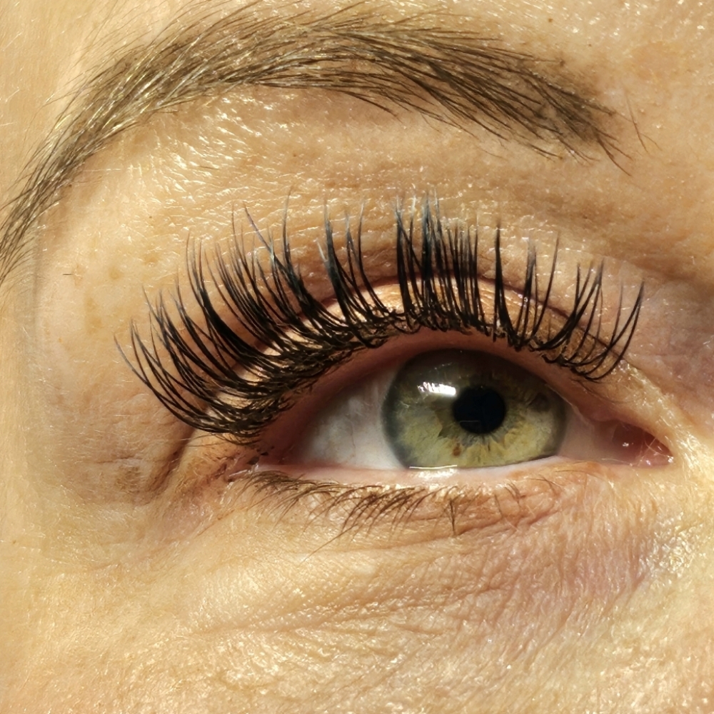 Classic Refill at Periwink Lashes LLC in Huntsville, AL