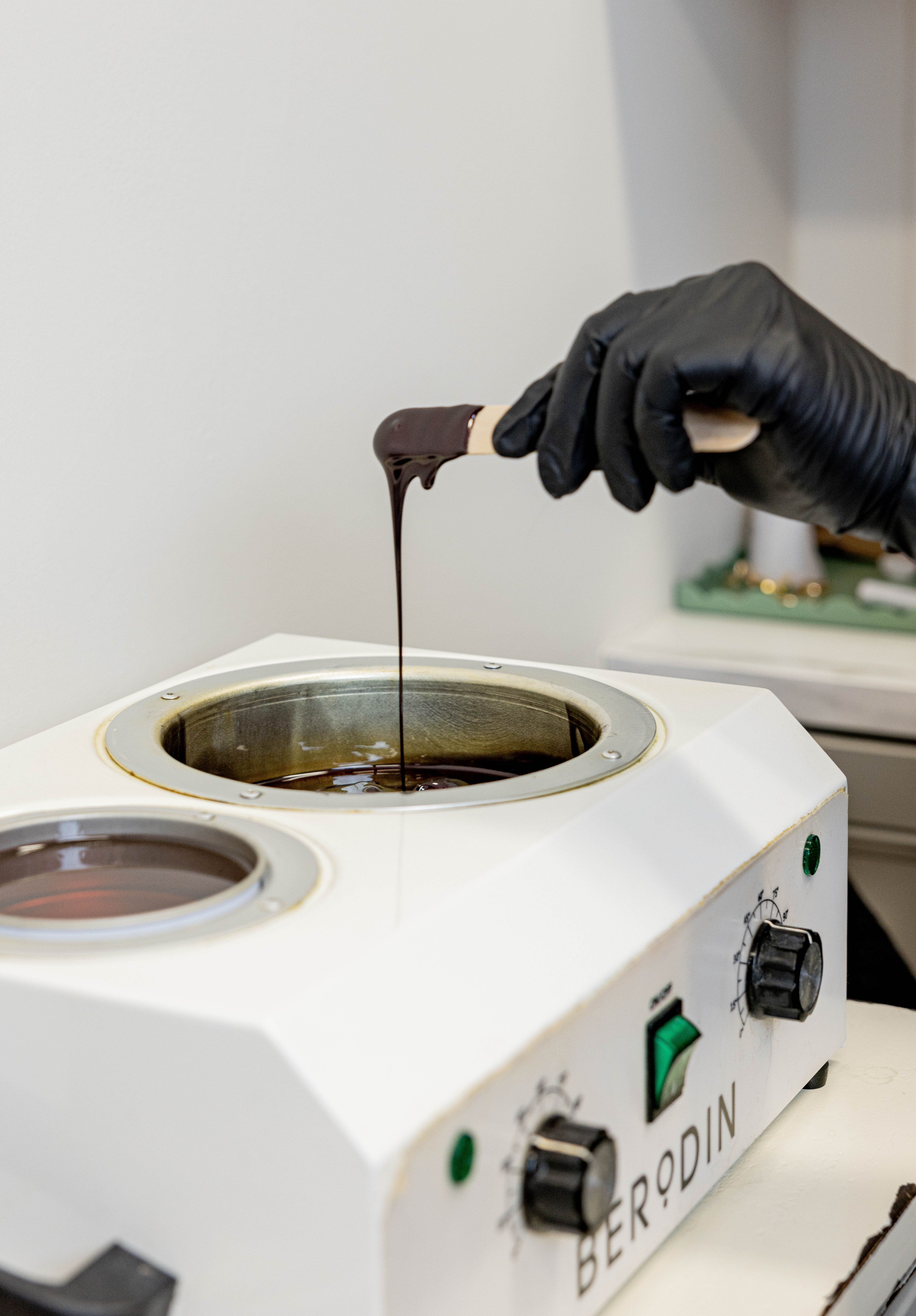 Youth Brow Wax