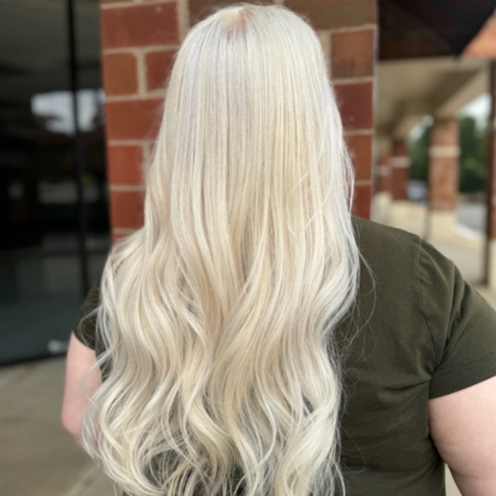 Full On Scalp Bleach Or Color Block at Autonomy Salon And Wellness in Richmond, VA