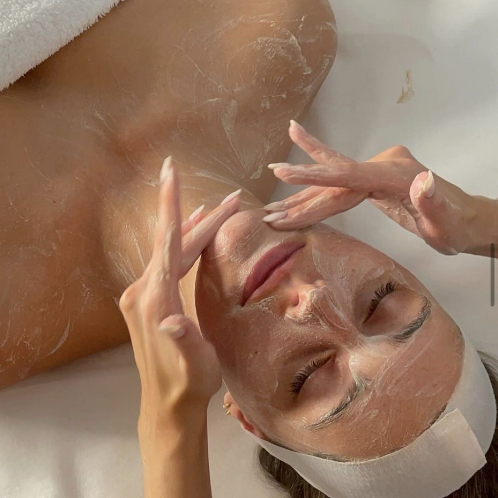 Aroma Scalp & Mini Facial Ritu at Glow Head Spa & Holistic Care in Mentor, OH