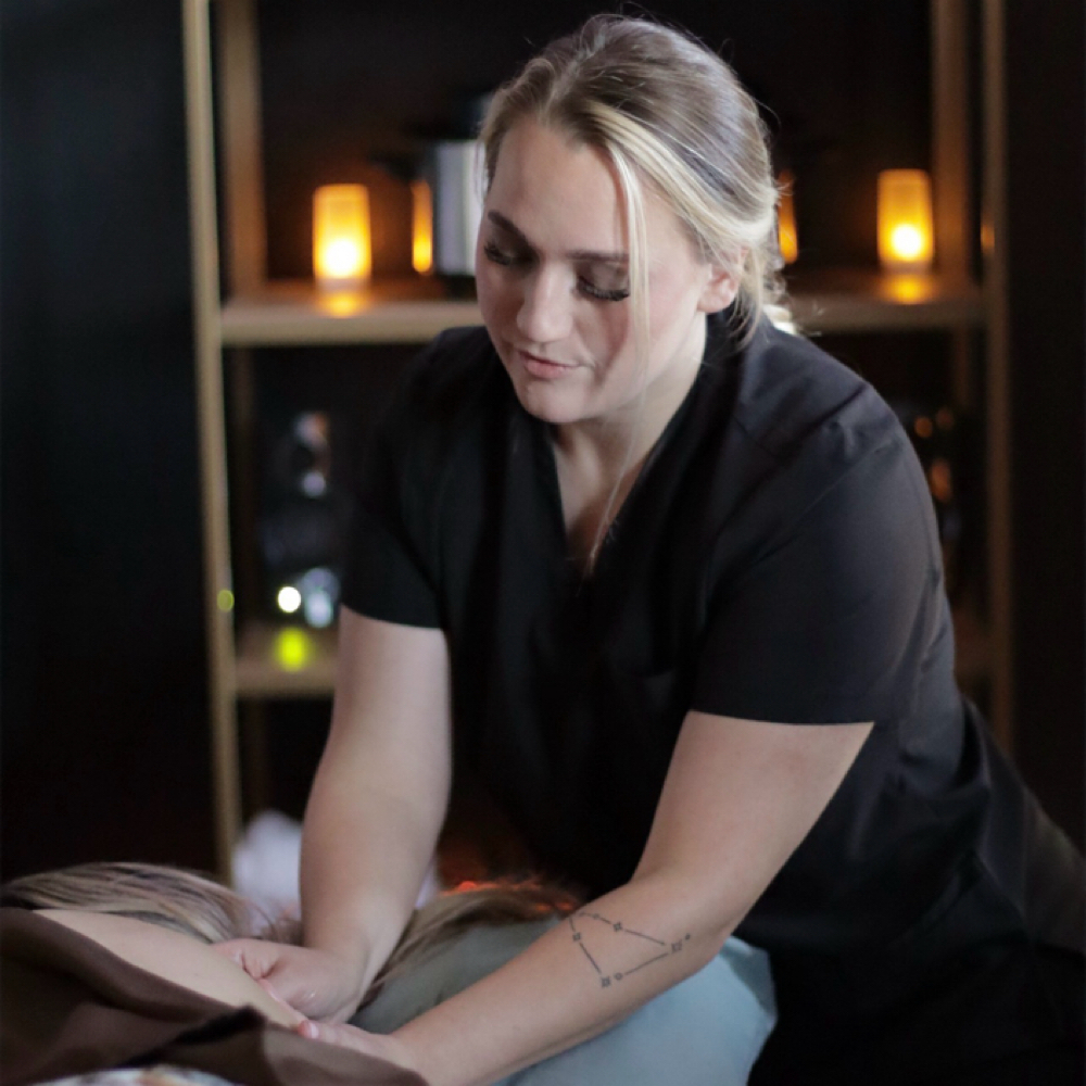 Prenatal Massage 60 Minutes