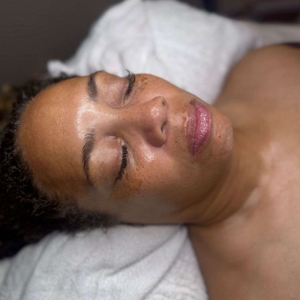Oxygen Revival at Skin Pretty Med Esthetics in Private Suite, MO