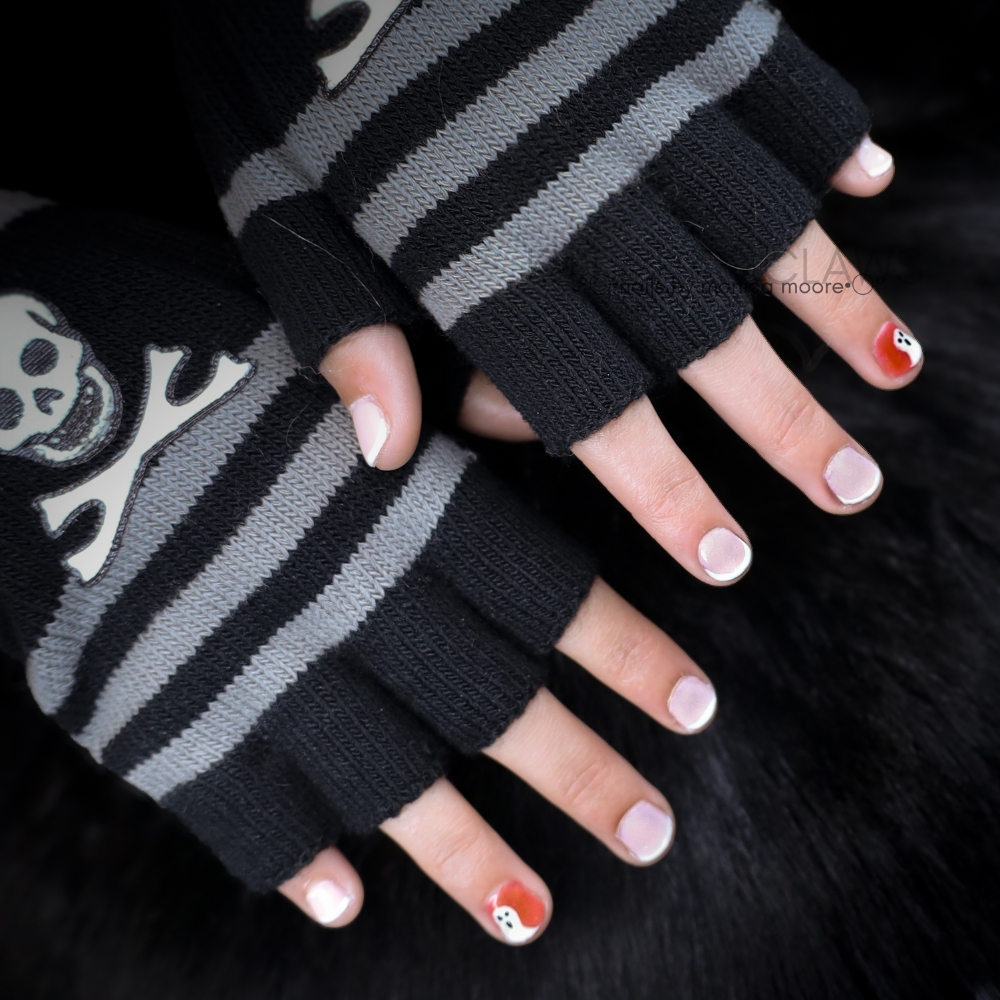 Junior Manicure (ages 12 and under)