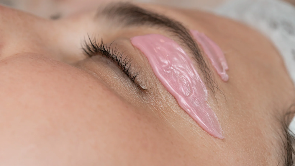 Eyebrow Wax & Tint