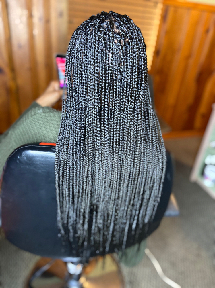 Small Knotless Braids
