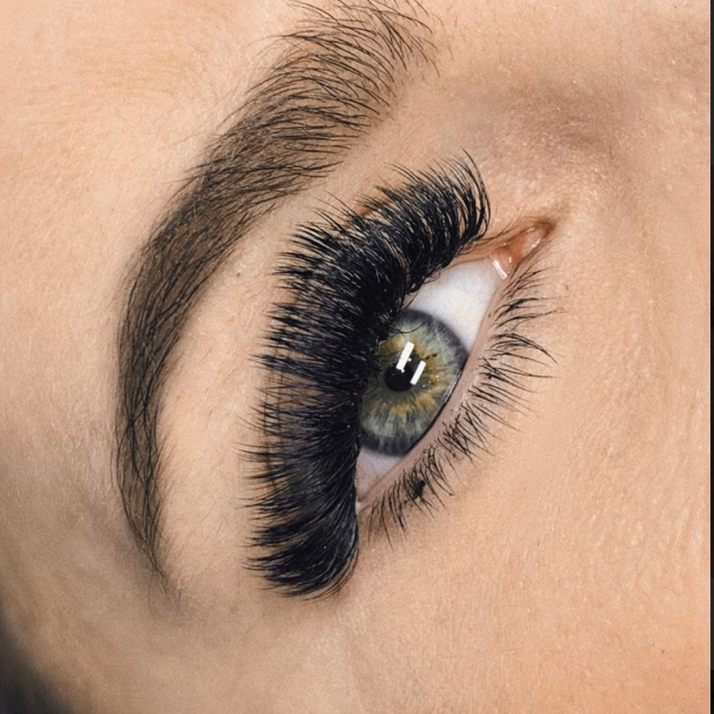 Mega Volume Lash Full Set