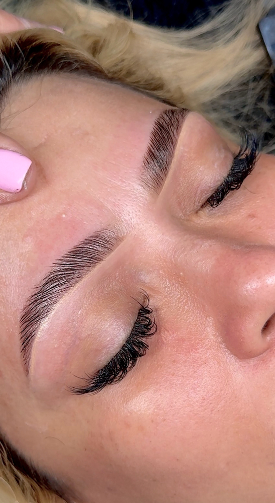 Brow Shape with Wax + Brow Mapping