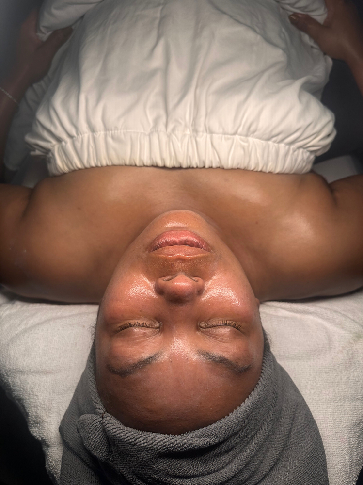 🚗 On The Go Glow at Dymond Rare Beauty in Whiteville, NC