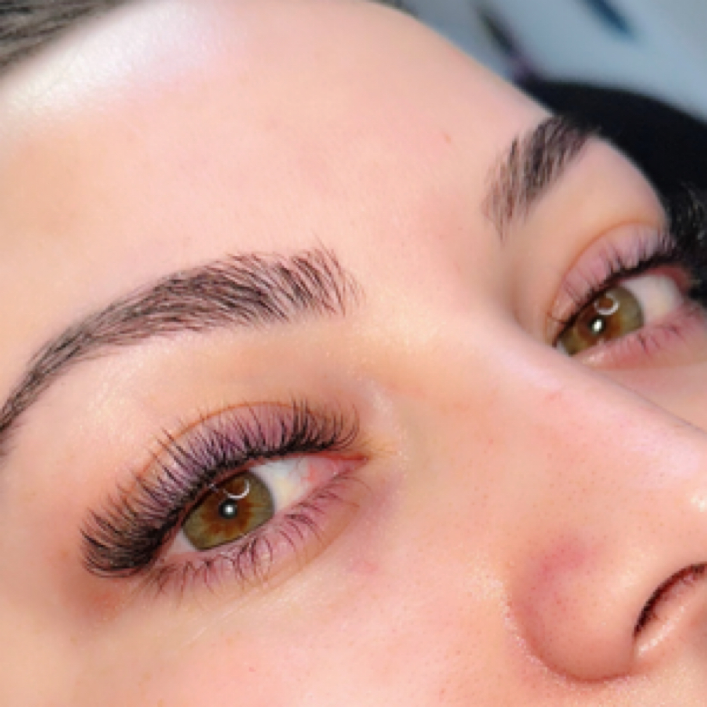 Hybrid Lash Extensions at Dee's Beauty Den in Bennett, CO