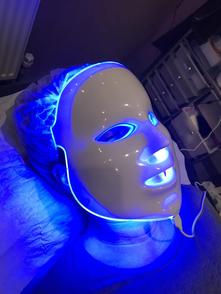 LED LIGHT THERAPY