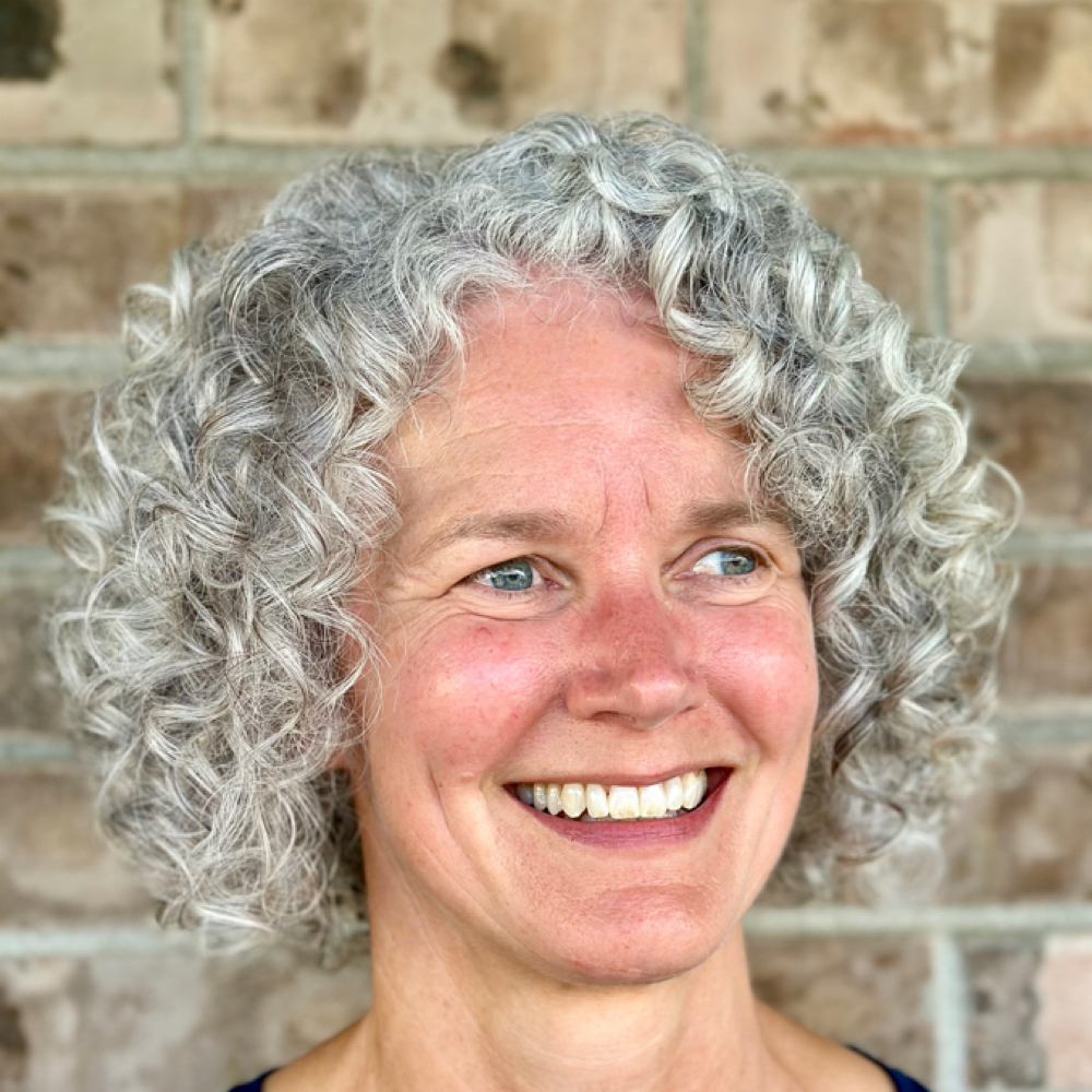 Medium Curly Cut shoulder/below ear at Meraki Collective in Tacoma, WA