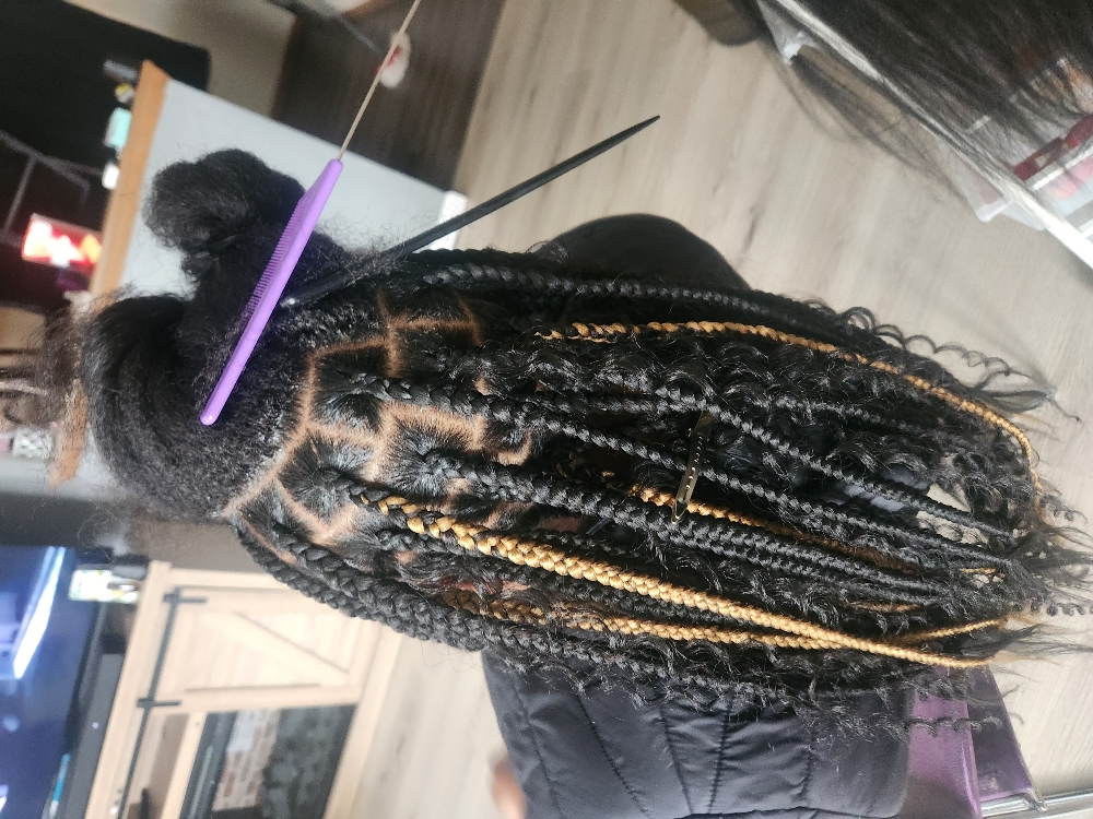 Kid Med Knotless (10yrs & Younger)