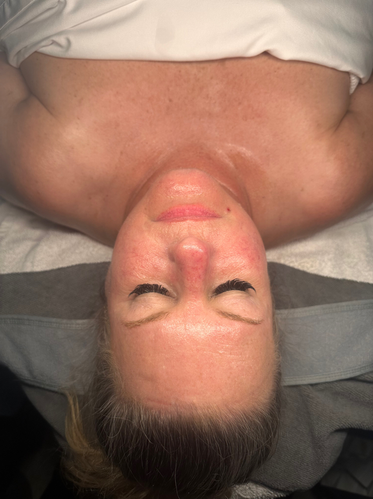 🌸 Sensitive Skin Facial at Dymond Rare Beauty in Whiteville, NC