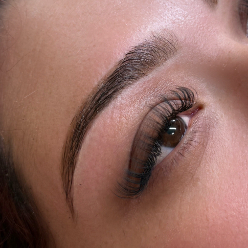 Eyebrow Tint & Underarm Wax at Glo Beauty Studio LLC in Los ANGELES, CA