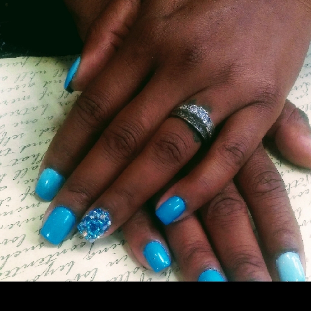Polish Change On Hands Or Toes at EXOTIC NAILZ & STYLEZ LLC in Chicago, IL