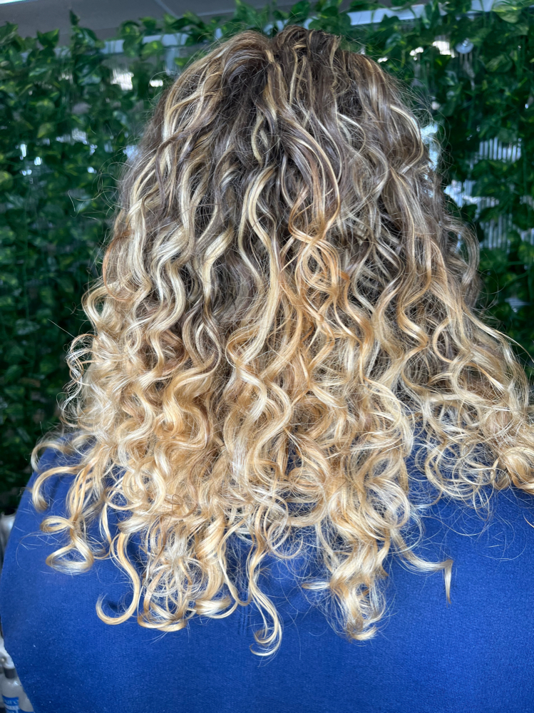 Lightner/ Highlift Service at HAUS OF JAYLA in Murfreesboro, TN