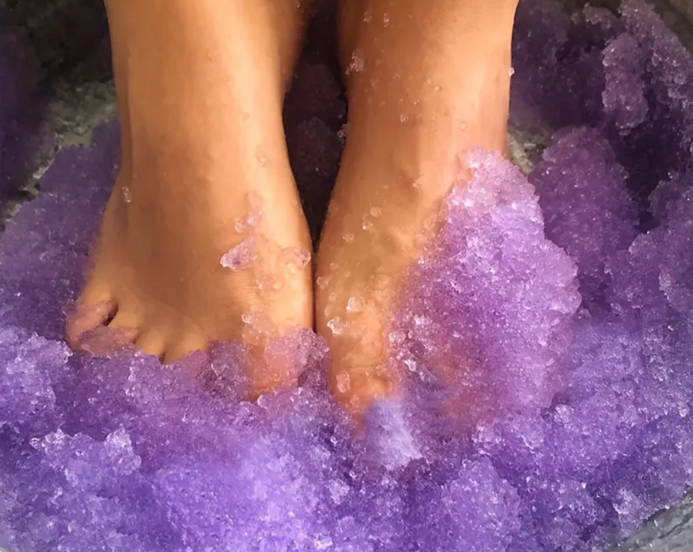 Jelly Pedi & Shellac