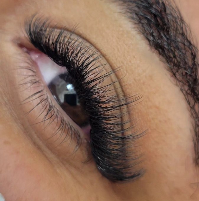 Volume Eyelash Extensions Full Set