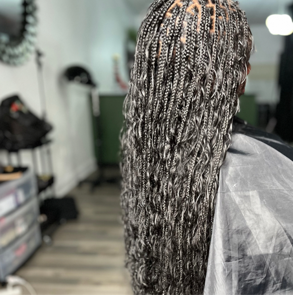 Boho Knotless Braids at “TheeWeaveSpecialist” in Hollywood, SC