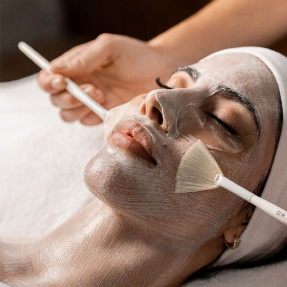 The Signature Facial