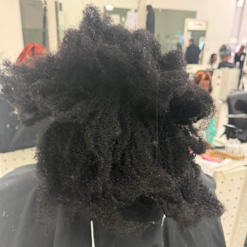 Detangling Service at The Pink Comb in Frisco, TX