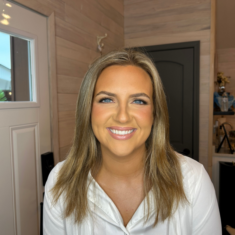 Light Glam at Peyton Bustamante in Harrisburg, IL