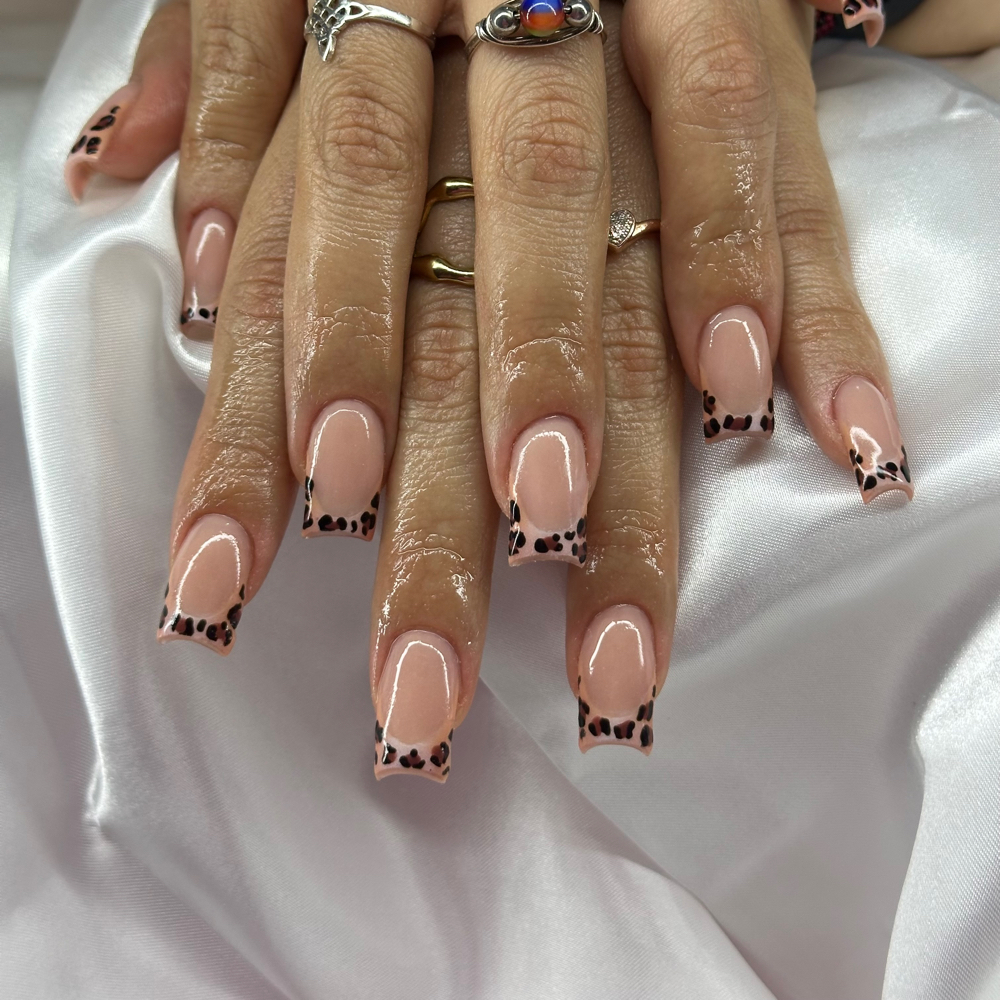 Short Acrylics