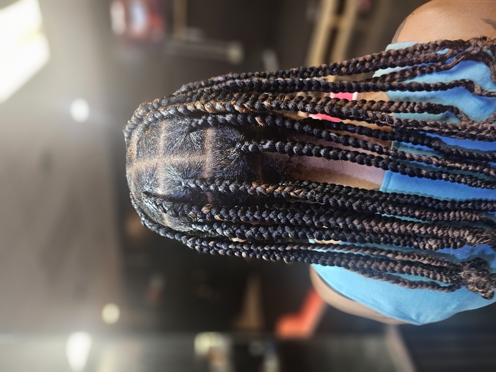 LARGE KNOTLESS BRAIDS BY JUICY
