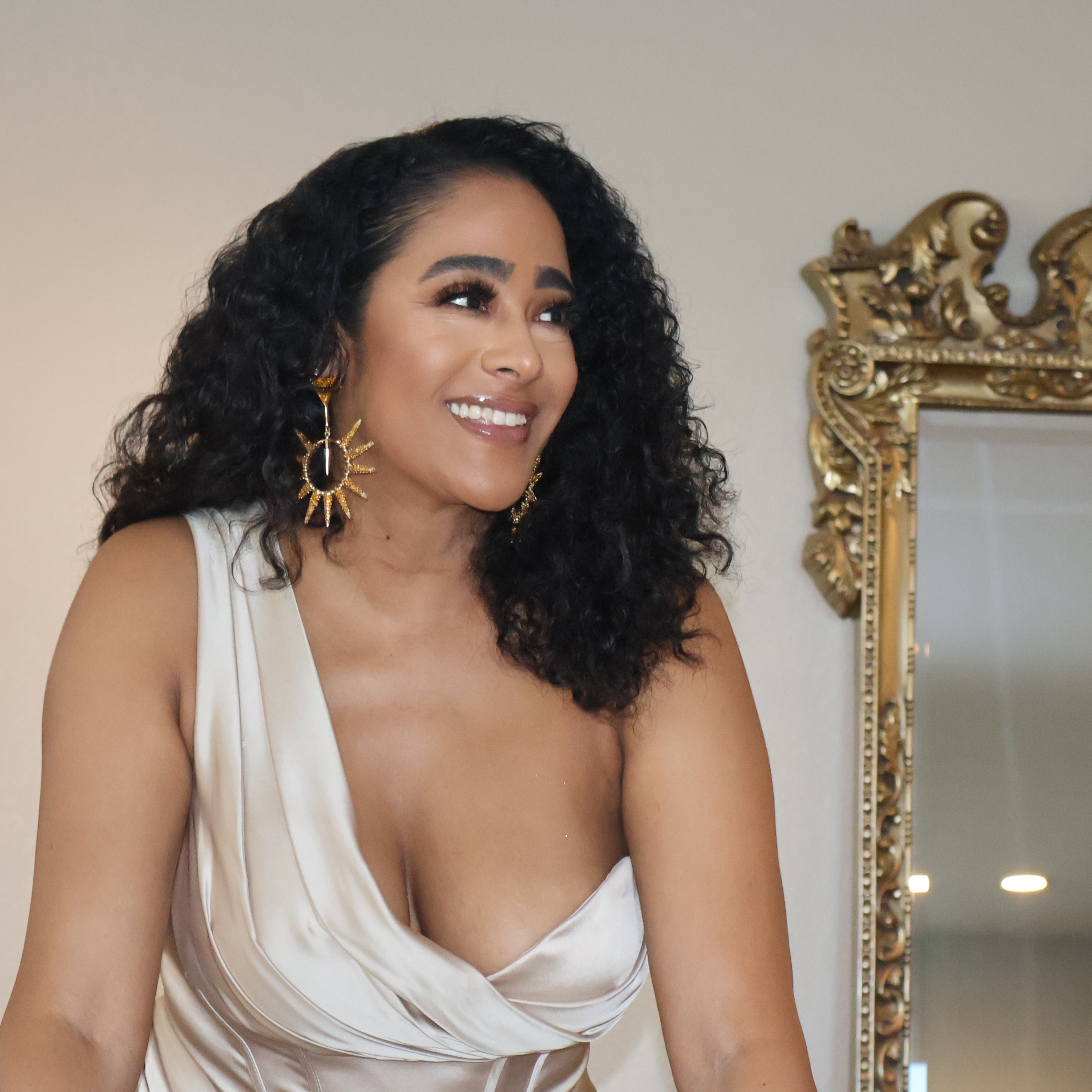 Full Glam Makeup at Afiya Oni Studio in Mansfield, TX