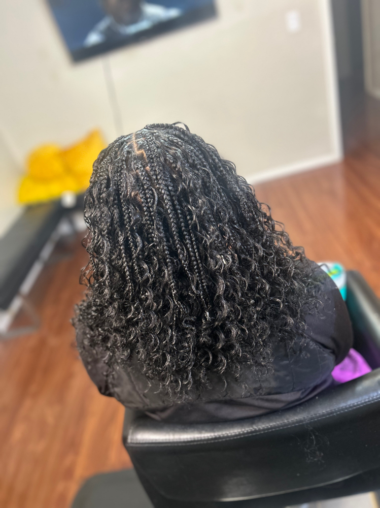 Smedium Shoulder Length