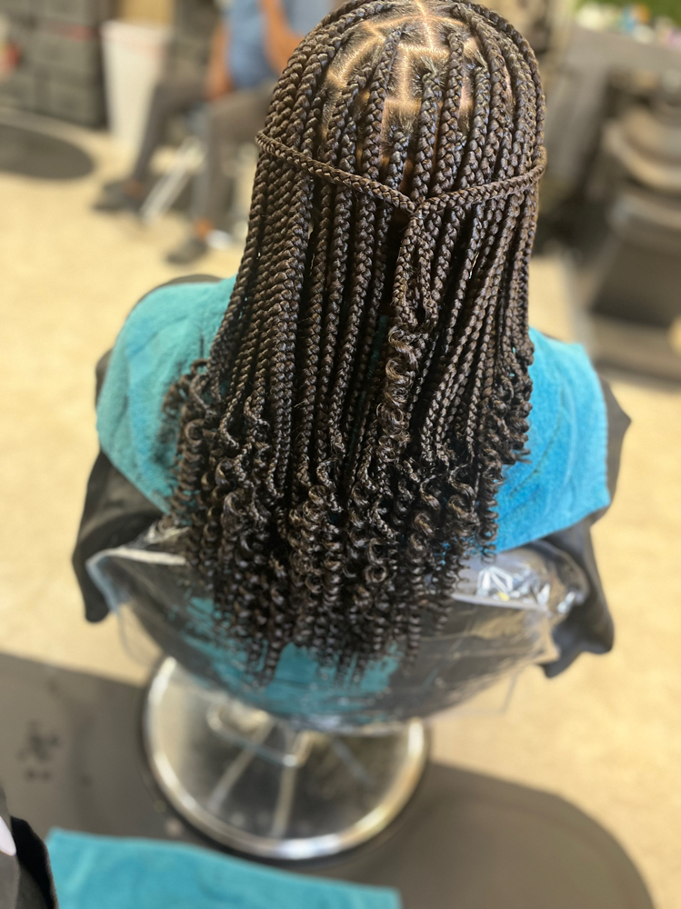 Medium Princess Knotless