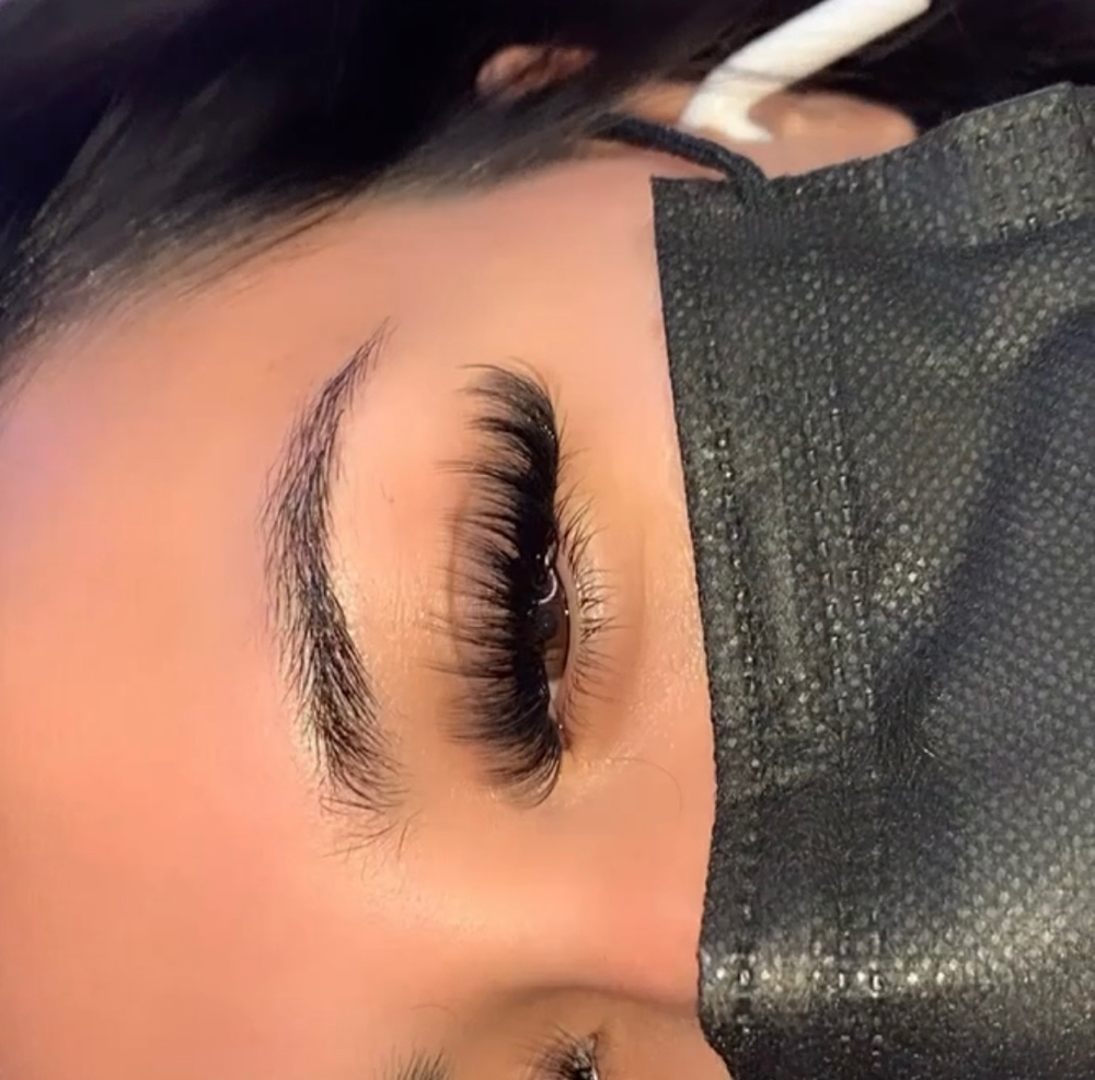 Full Set Eyelash Extensions