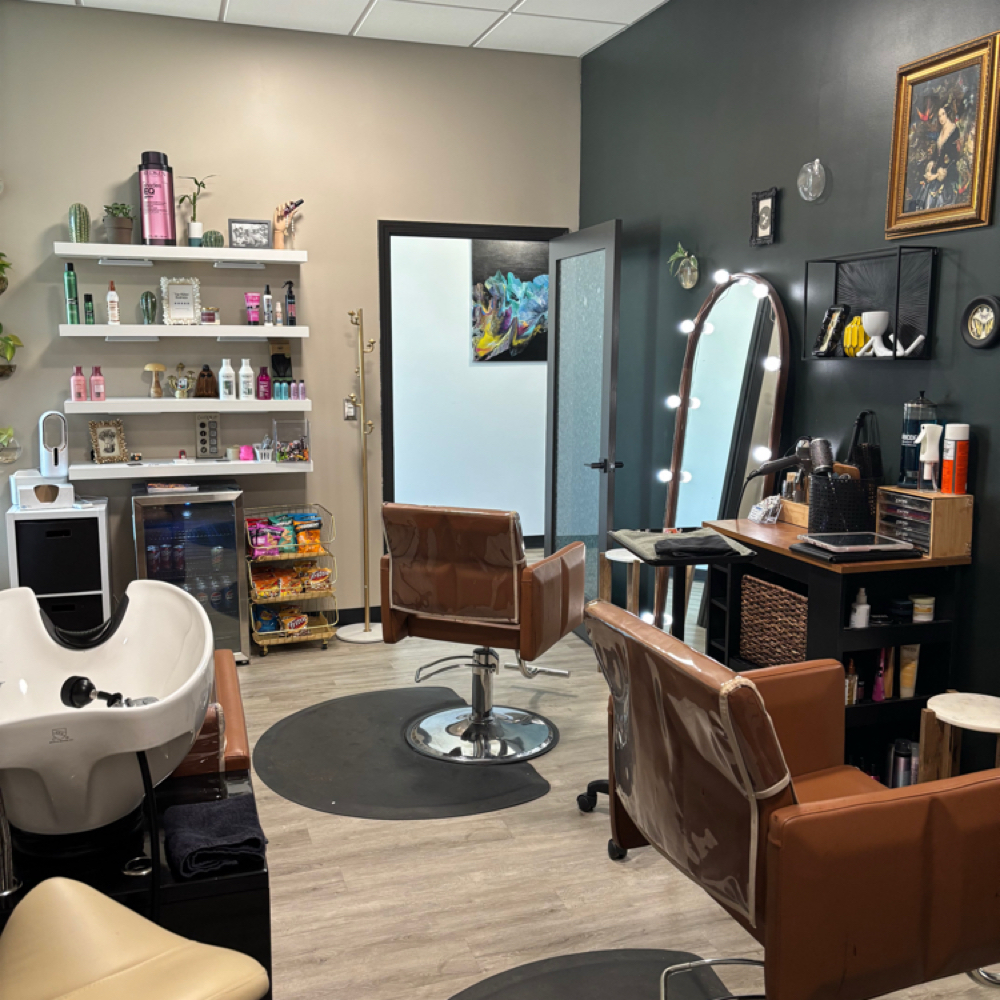 Consult at Designs By Anna LLC in Columbia, MO