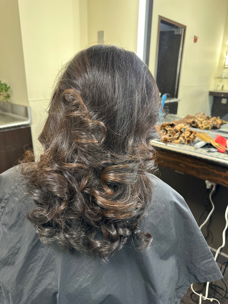 THE WORKS at Ubora Salon Suite in Euclid, OH
